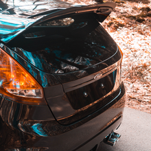 Afbeelding in Gallery-weergave laden, Ford flush wiper delete kit | Voor 17:00 besteld, zelfde werkdag verzonden! | Past op de Ford Fiesta en Focus | Levering in Nederland en EU! | Hoogglans zwart Plexiglas | Direct leverbaar!