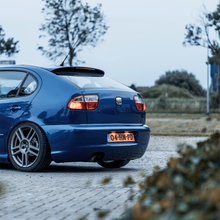 Afbeelding in Gallery-weergave laden, SEAT flush wiper delete kit | Voor 17:00 besteld, zelfde werkdag verzonden! | Past oa op de Arosa, Ibiza en Leon | Levering in Nederland en EU! | Hoogglans zwart Plexiglas | Direct leverbaar!