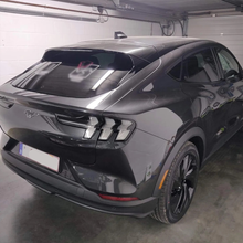 Afbeelding in Gallery-weergave laden, Ford flush wiper delete kit | Voor 17:00 besteld, zelfde werkdag verzonden! | Past op de Ford Fiesta en Focus | Levering in Nederland en EU! | Hoogglans zwart Plexiglas | Direct leverbaar!