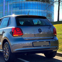 Afbeelding in Gallery-weergave laden, VW flush wiper delete kit | Voor 17:00 besteld, zelfde werkdag verzonden! | Past op de VW Lupo, Polo, Golf, Tiguan, Passat, Touran en Scirocco | Levering in Nederland en EU! | Top kwaliteit | Hoogglans zwart Plexiglas | Direct leverbaar!