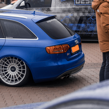 Afbeelding in Gallery-weergave laden, Audi flush wiper delete kit | Wiper delete solutions | Past op de A1, A3, A4, A6 en vele andere modellen | Levering in Nederland en EU! | Hoogglans zwart Plexiglas | Direct leverbaar!