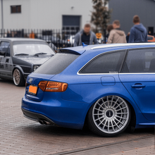 Afbeelding in Gallery-weergave laden, Audi flush wiper delete kit | Wiper delete solutions | Past op de A1, A3, A4, A6 en vele andere modellen | Levering in Nederland en EU! | Hoogglans zwart Plexiglas | Direct leverbaar!